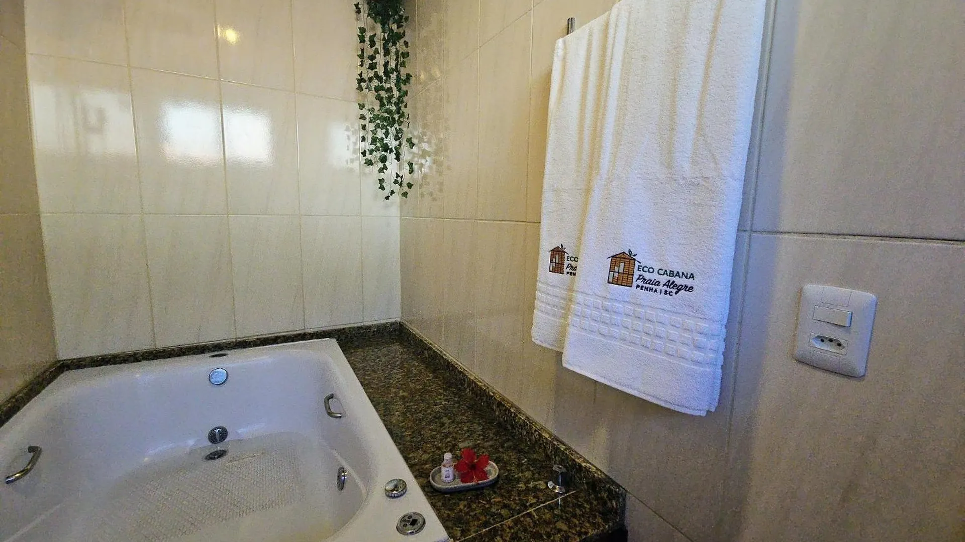 Eco Cabana Com Hidro Casal, Lareira E Ar Condicionado Penha Brazília
